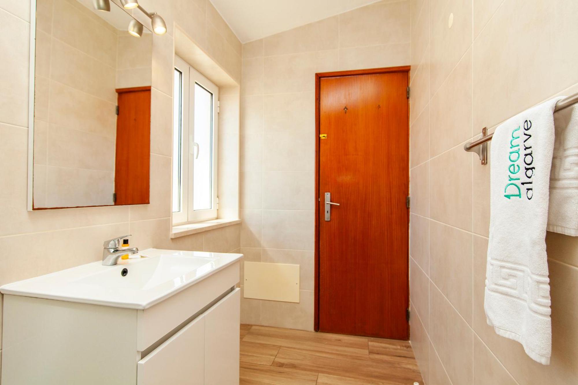 A38 - Rising Sun Top-Floor Flat Lagos Zewnętrze zdjęcie